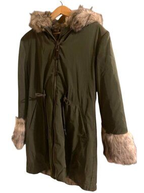 NWT Winter Coat Faux Fur lined & hood, zip-up, olive/army green, medium